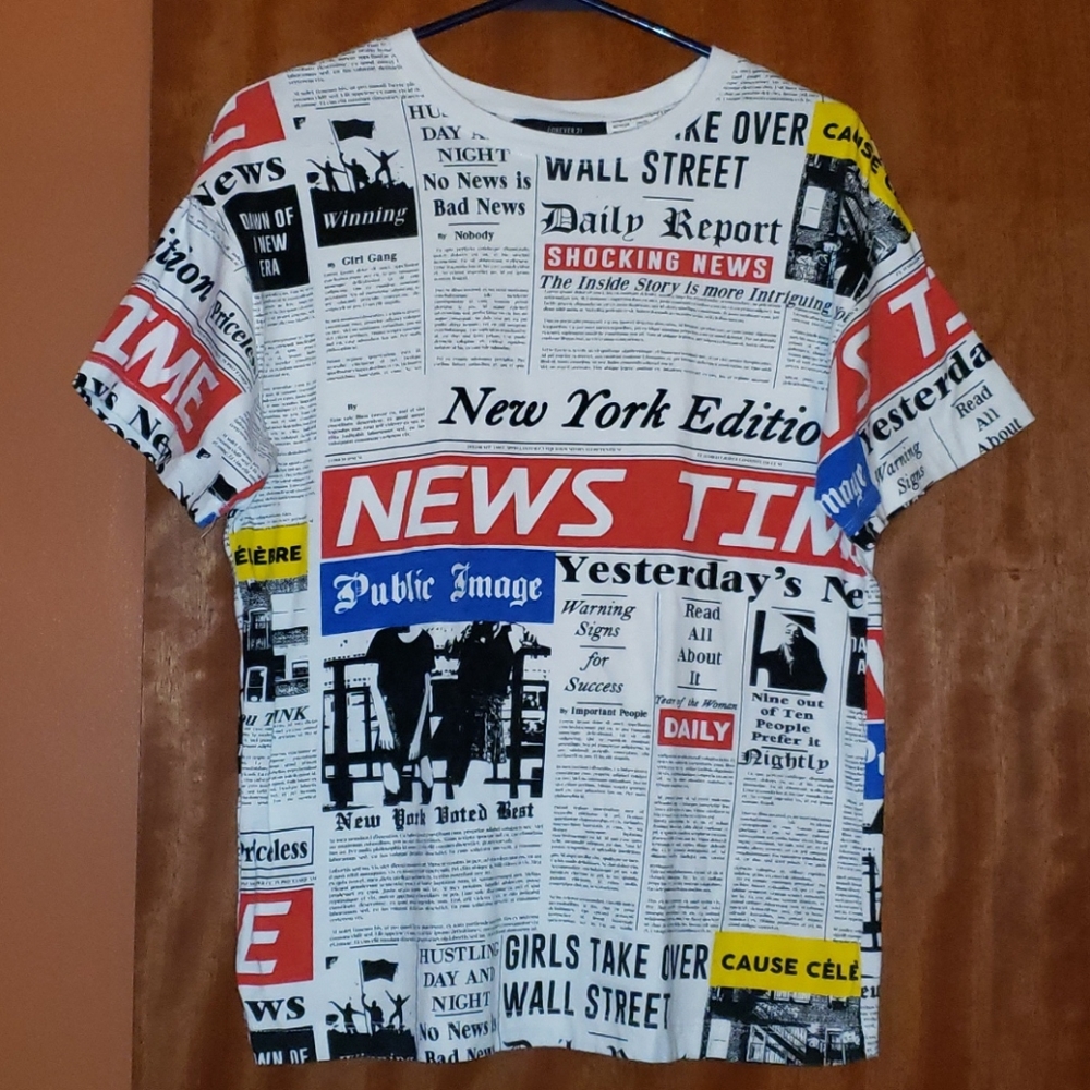 Like New!! FOREVER 21 Graphic Tee